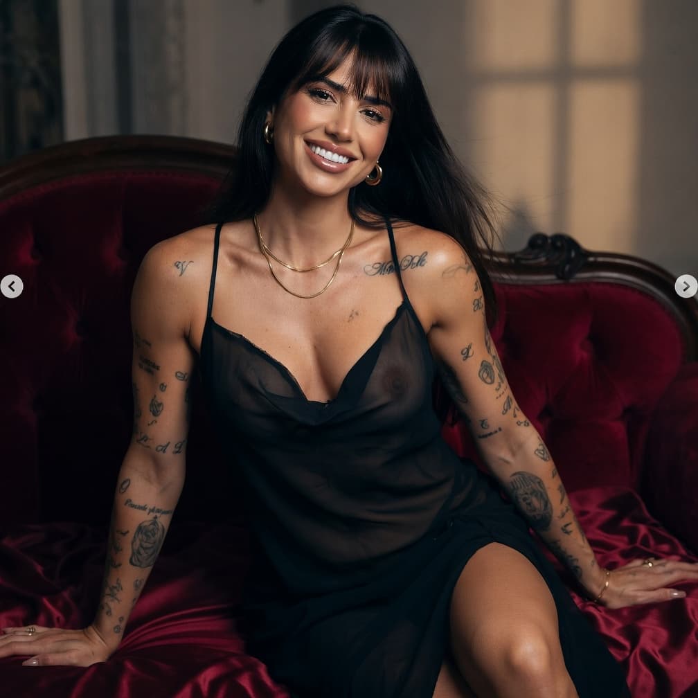 AI Generated - Lounging on a velvet chaise in her see-through gow